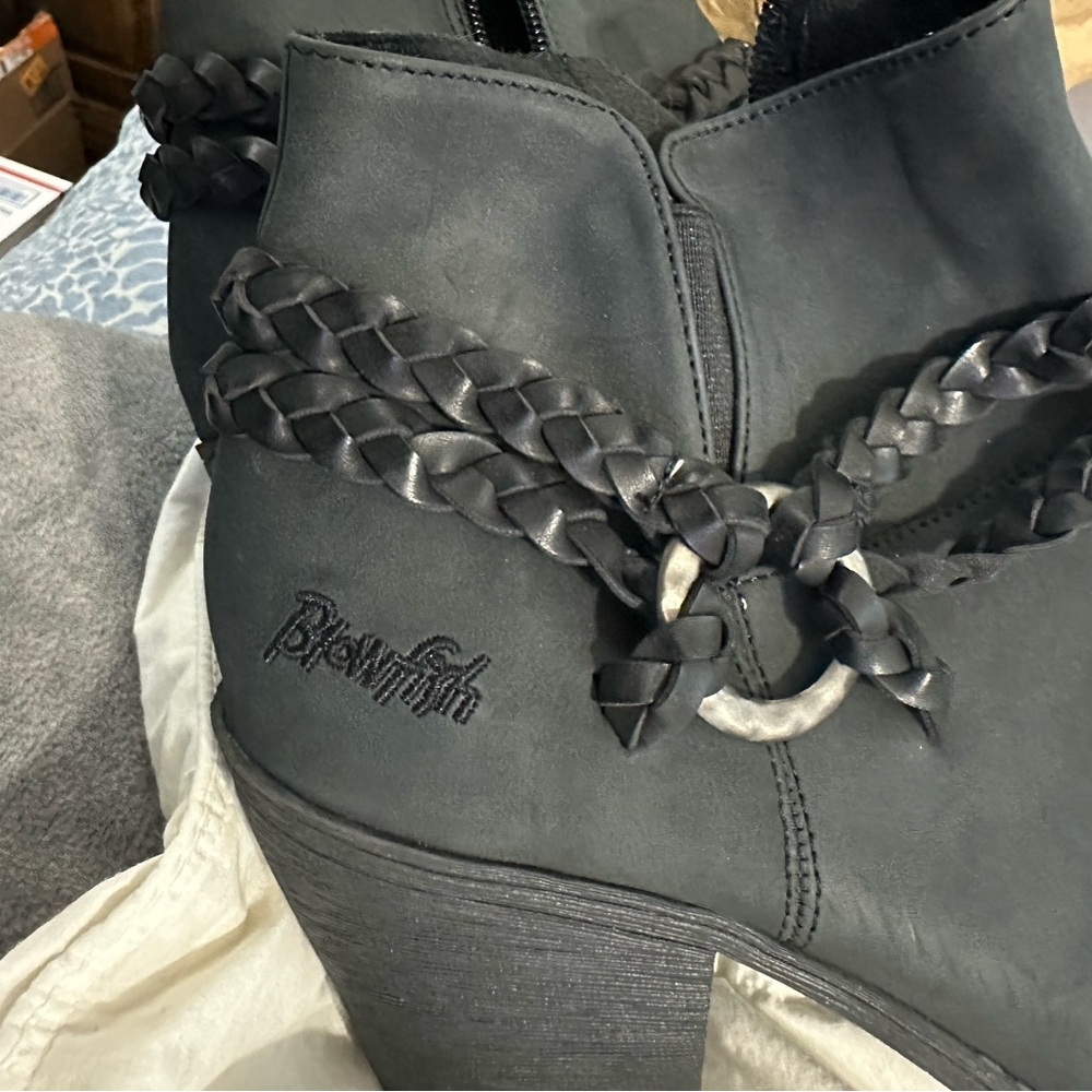 Ankle booties - Picture 6 of 6